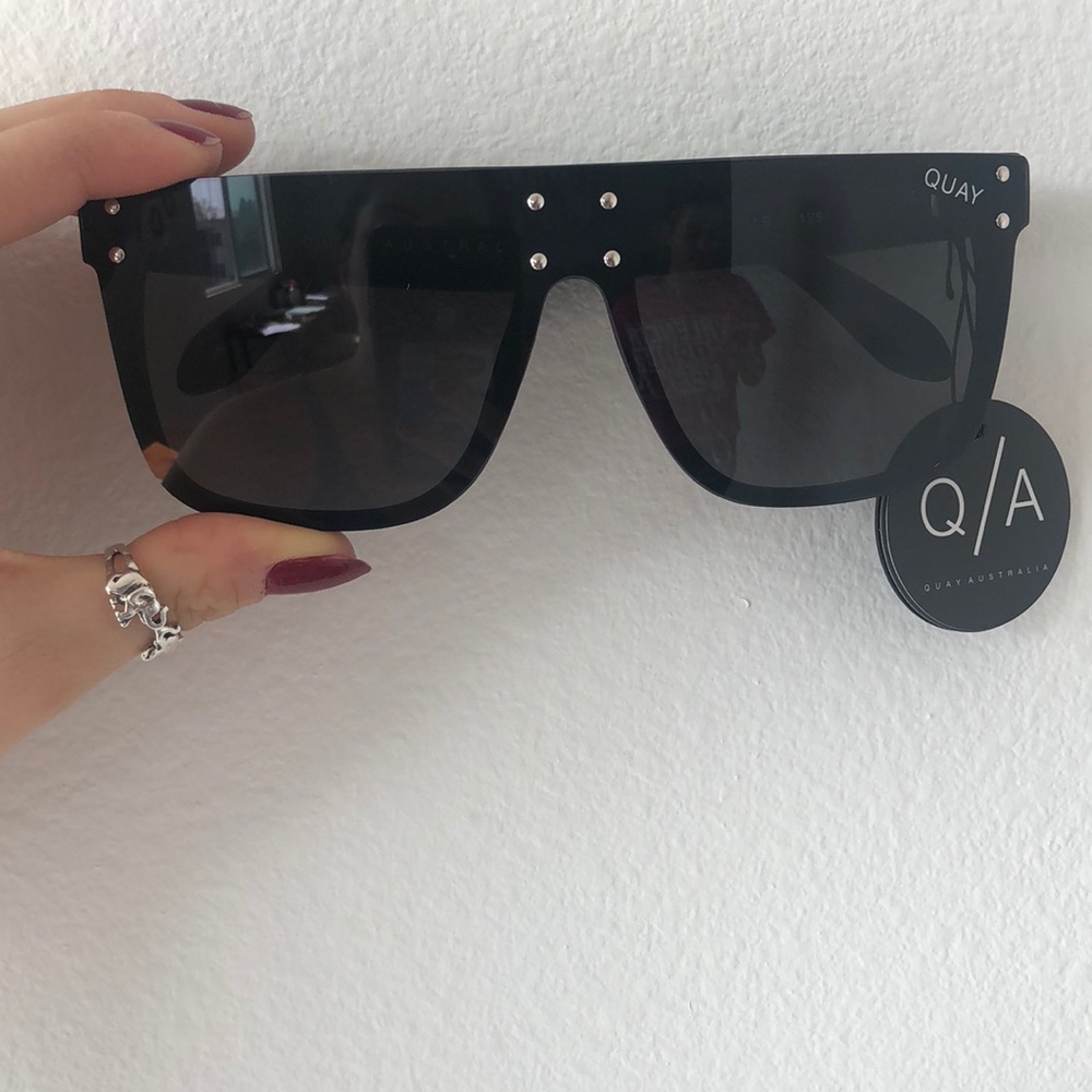 Quay Australia X Desi Perkins